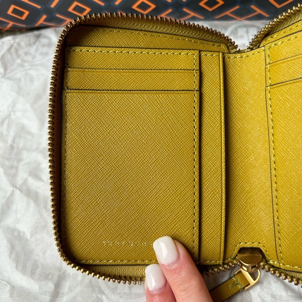 Tory Burch Emerson Medium Wallet Island Palm Gold Green - Picture 5 of 9